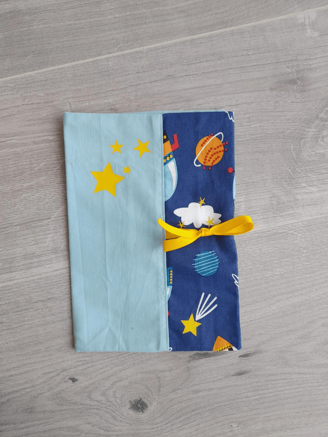 Protège carnet de santé Les etoiles de l'espace 