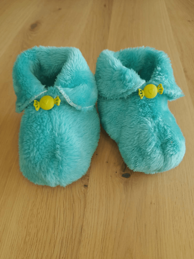 Chaussons bébé verts à bonbons